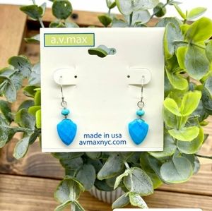 Women's earrings